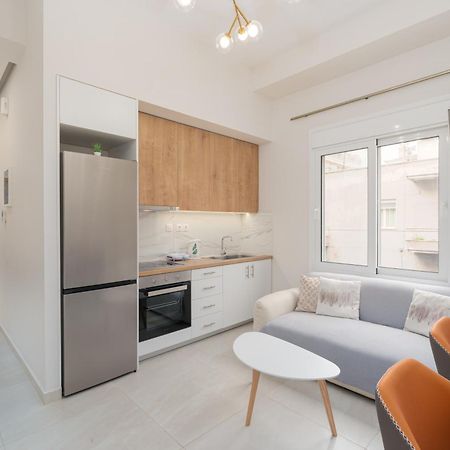 New Center Apartment Near Metro Athens Luaran gambar