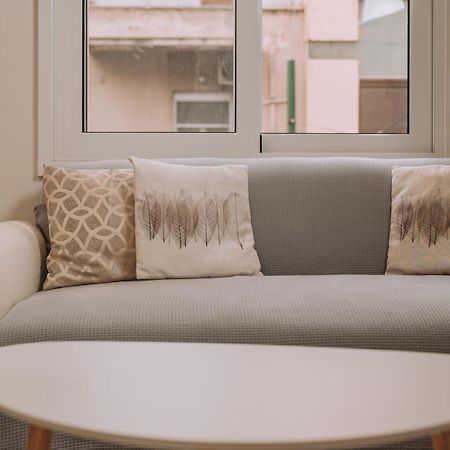 New Center Apartment Near Metro Athens Luaran gambar