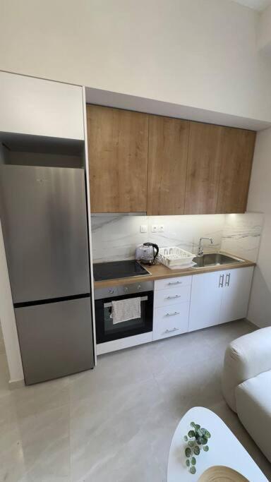 New Center Apartment Near Metro Athens Luaran gambar